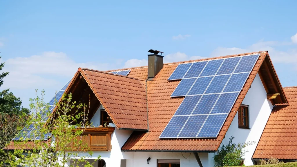 Quels sont les avantages des cellules solaires à hétérojonction